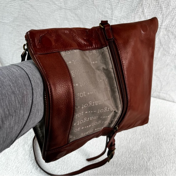 Margot New York Brown Anthropologie Leather Fold Over Crossbody Bag Purse STAIN - Picture 8 of 16